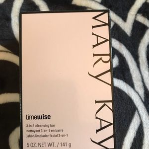 Mary Kay 3 in 1 Cleansing Bar